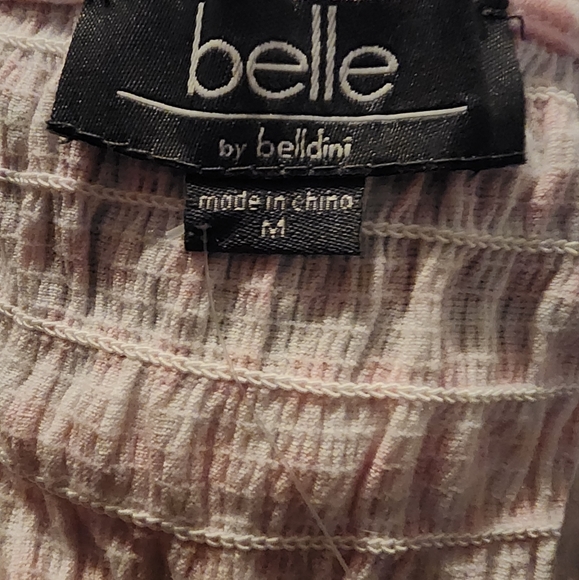 NWT Belle by Bellidini Pink/White Blouse Size Medium Very Stretchy Material - Picture 3 of 3